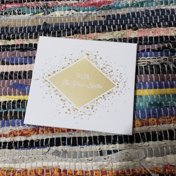 Pur Be Your Selfie eyeshadow palette - Picture 3 of 4